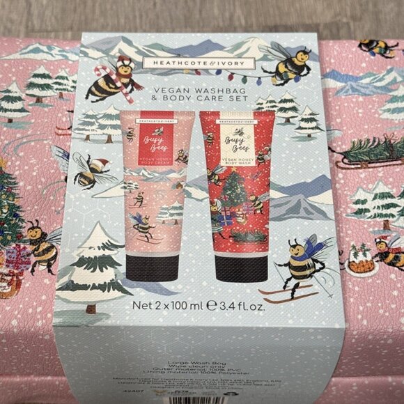 Heathcote & Ivory BUSY BEES Body Wash & Cream Bag Pink Holiday Bees New A3 - Picture 2 of 3